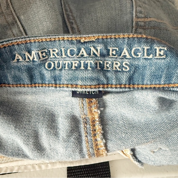 American Eagle Outfitters Hi-Rise Festival Distressed Denim Shorts – Size 4 - Picture 3 of 11
